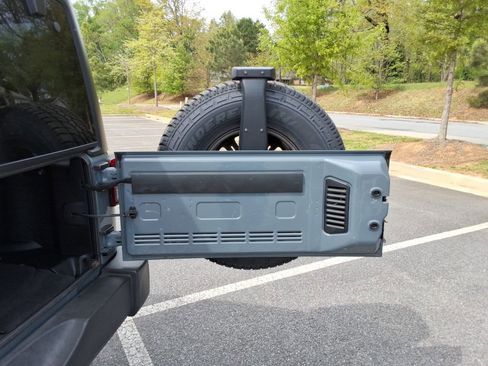 Used 2015 Jeep Wrangler Unlimited Sport w/ Quick Order Package 24S AWD/4WD image 18