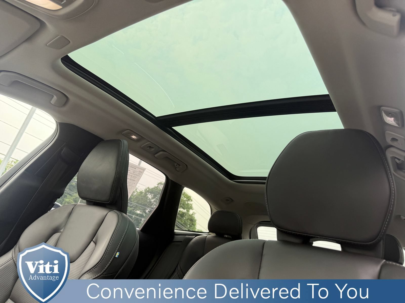 Certified 2023 Volvo XC60 B6 Ultimate w/ Protection Package Premier AWD/4WD image 19