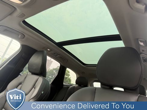 Certified 2023 Volvo XC60 B6 Ultimate w/ Protection Package Premier AWD/4WD image 19
