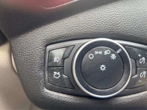 Used 2016 Ford Escape Titanium w/ Equipment Group 301A AWD/4WD image 23