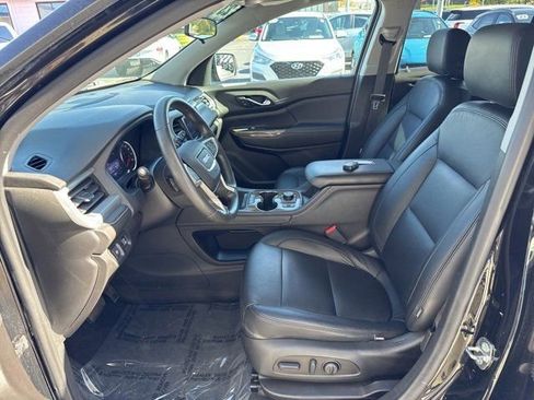 Used 2023 GMC Acadia SLE w/ Driver Convenience Package image 6