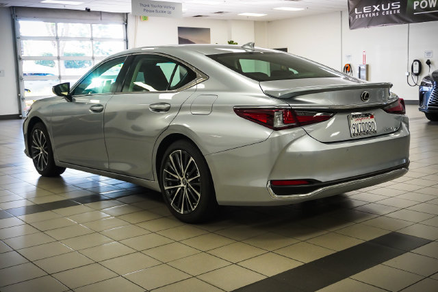 Certified 2025 Lexus ES 300h w/ Premium Package FWD image 8