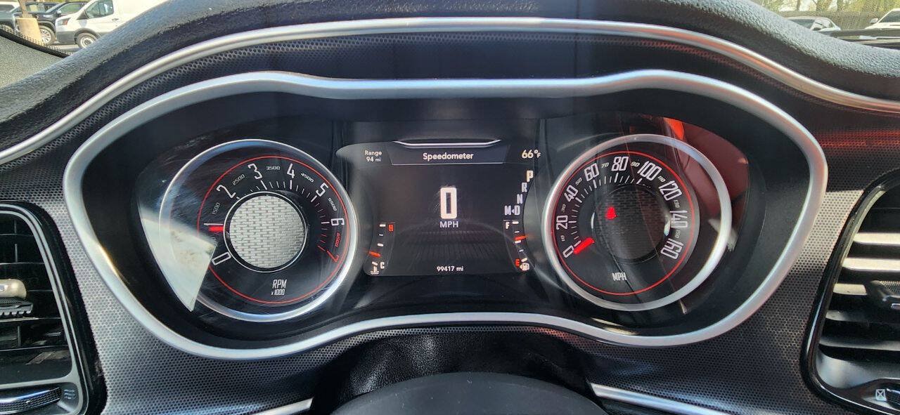Used 2016 Dodge Challenger SXT Plus RWD image 20
