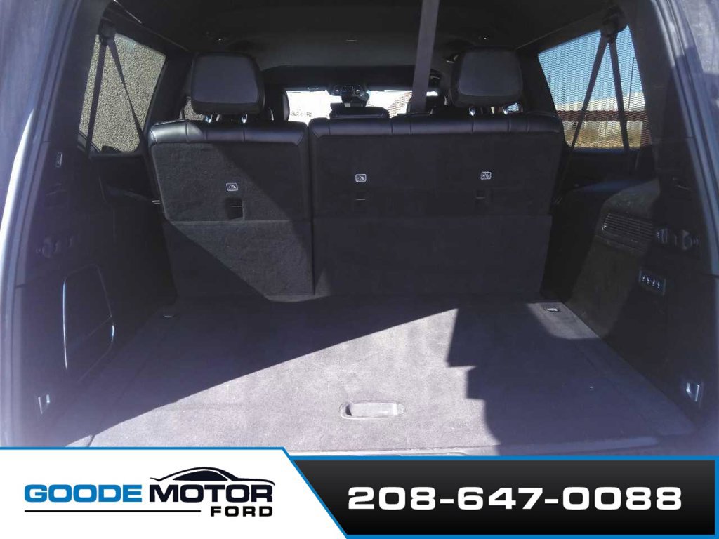 Used 2024 Jeep Wagoneer L Series II w/ Flexible Seating Group AWD/4WD image 10