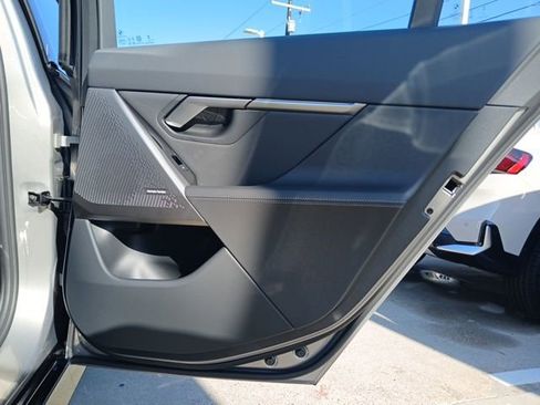 New 2026 BMW 530i image 11