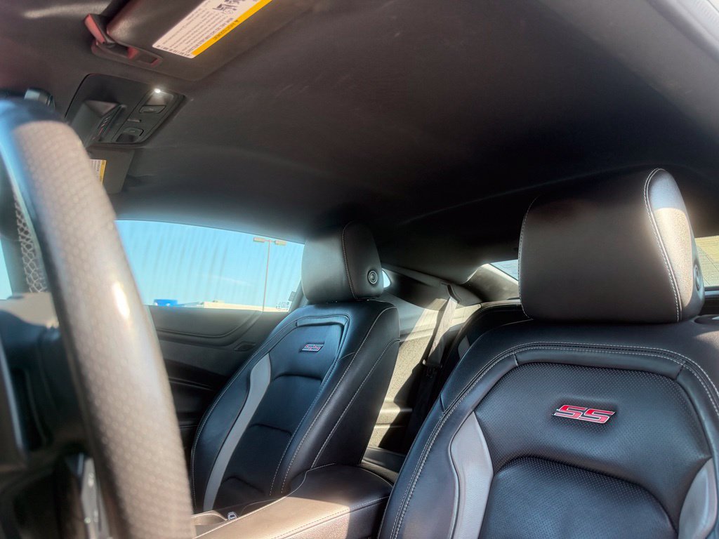 Used 2019 Chevrolet Camaro SS w/ Black Appearance Package RWD image 15