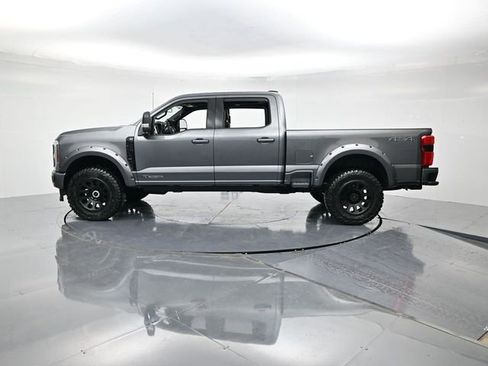 New 2025 Ford F250 XLT w/ Black Appearance Package image 8