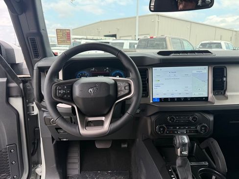 New 2026 Ford Bronco Outer Banks image 11
