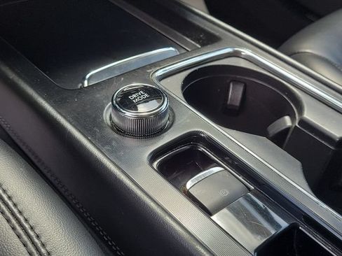 Used 2021 Lincoln Corsair FWD image 28
