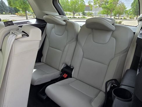Used 2022 Volvo XC90 T6 Inscription w/ Advanced Package AWD/4WD image 17