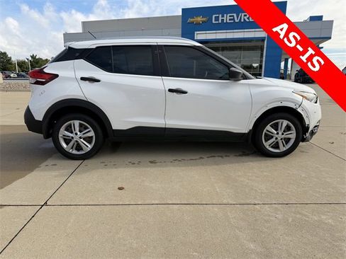Used 2019 Nissan Kicks S w/ Exterior Electronics Package image 11