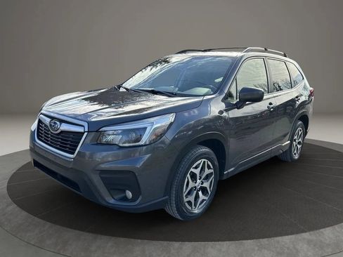 Used 2021 Subaru Forester Premium AWD/4WD image 1