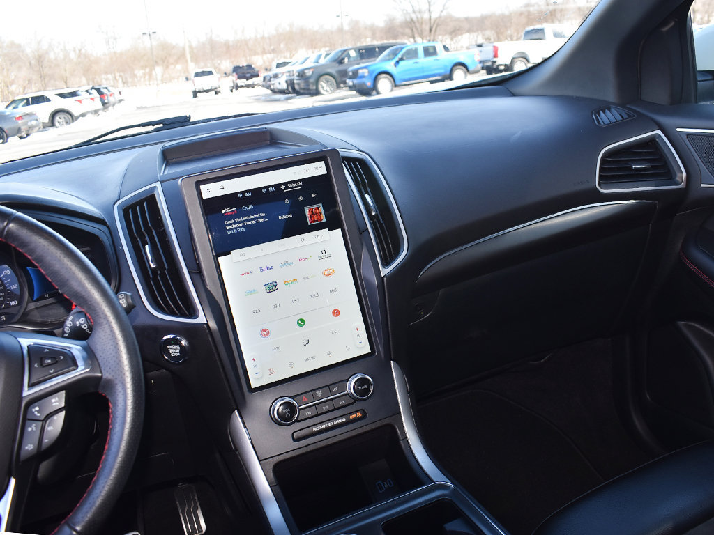 Used 2023 Ford Edge ST-Line AWD/4WD image 17