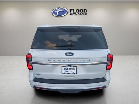Certified 2022 Ford Expedition Platinum image 6