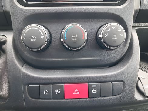Used 2021 RAM ProMaster 2500 w/ Premium Appearance Group FWD image 11