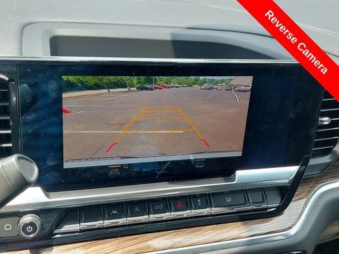 Used 2025 Chevrolet Silverado 1500 LT AWD/4WD image 11