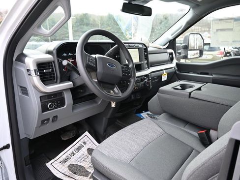 Used 2024 Ford F550 2WD SuperCab Super Duty w/ XLT Value Package image 68