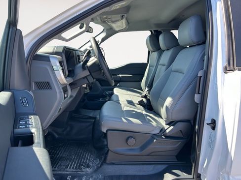 New 2025 Ford F450 XL image 5