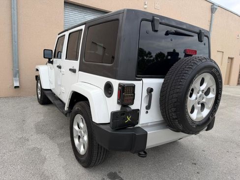 Used 2014 Jeep Wrangler Unlimited Sahara AWD/4WD image 15