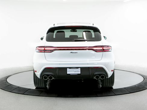 New 2026 Porsche Macan AWD/4WD image 6