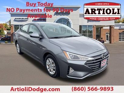 Used 2019 Hyundai Elantra SE w/ Cargo Package