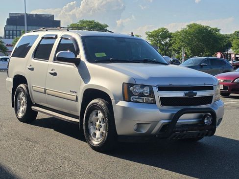 Used 2013 Chevrolet Tahoe LS w/ Convenience Package AWD/4WD image 3