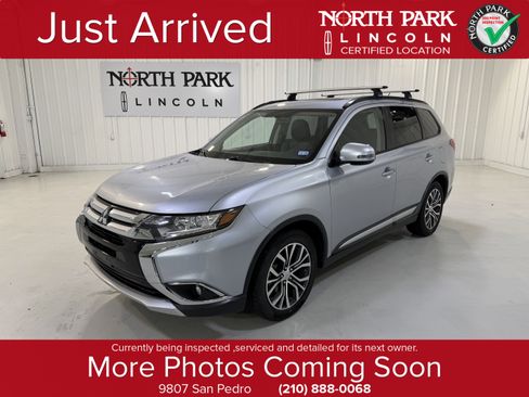 Used 2016 Mitsubishi Outlander SEL image 1