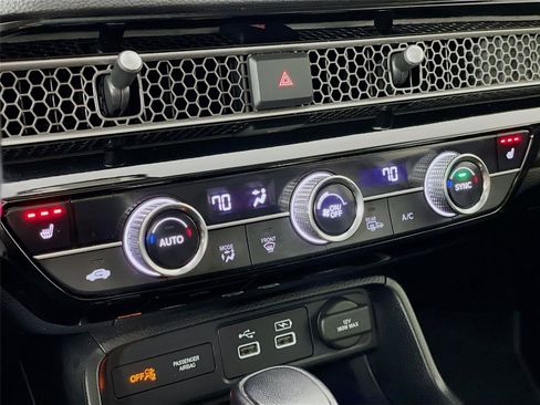 Used 2023 Honda Civic Touring image 22