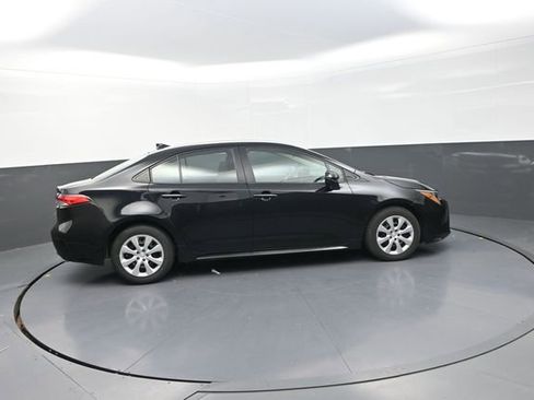 Used 2024 Toyota Corolla LE image 19