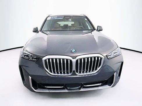 New 2026 BMW X5 xDrive50e w/ Executive Package image 2