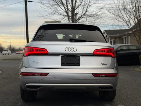 Used 2018 Audi Q5 2.0T Premium Plus w/ Premium Plus Package AWD/4WD image 5