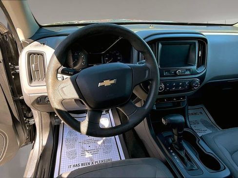 Used 2018 Chevrolet Colorado W/T RWD image 5