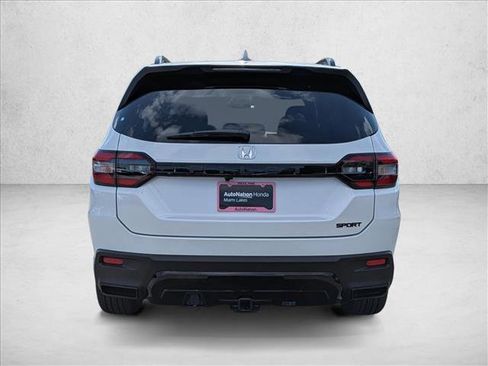 New 2026 Honda Pilot Sport image 7