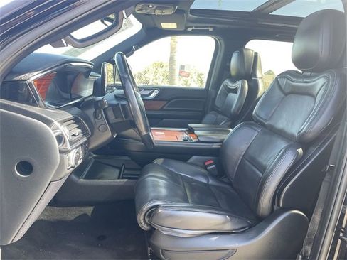 Used 2021 Lincoln Navigator L Reserve image 19