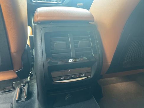 Used 2019 BMW X3 sDrive30i w/ Executive Package RWD image 9