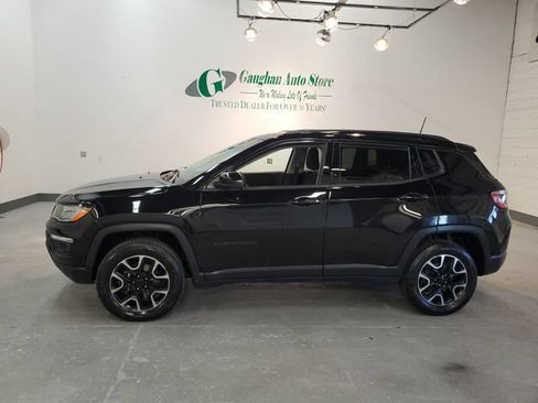 Used 2019 Jeep Compass Sport AWD/4WD image 3