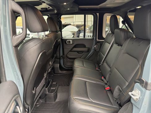 Used 2025 Jeep Wrangler Unlimited Rubicon 392 image 32