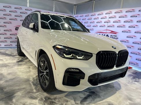 Used 2021 BMW X5 M50i w/ Premium Package image 5