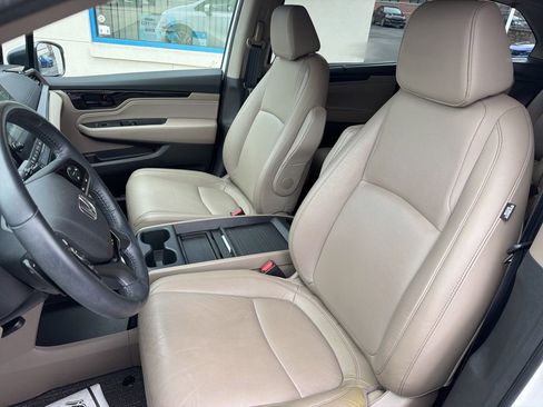 Certified 2023 Honda Odyssey Touring image 8