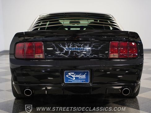 Used 2005 Ford Mustang GT RWD image 26