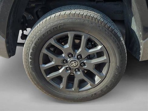 Used 2025 Toyota Tundra Platinum AWD/4WD image 7