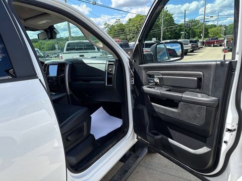 Used 2018 RAM 1500 Sport w/ Quick Order Package 26Q Night AWD/4WD image 39