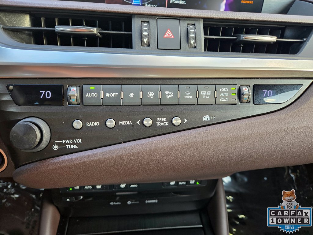 Used 2020 Lexus ES 300h w/ Premium Package FWD image 39