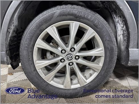Used 2017 Toyota RAV4 Limited FWD image 10