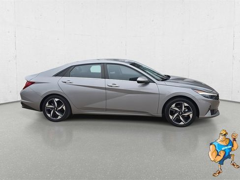Certified 2023 Hyundai Elantra Limited image 4