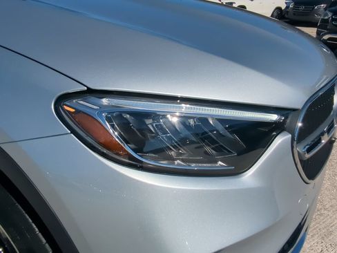 Certified 2026 Mercedes-Benz GLC 300 image 21