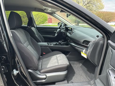 New 2026 Nissan Rogue SV w/ Cold Weather Package AWD/4WD image 8