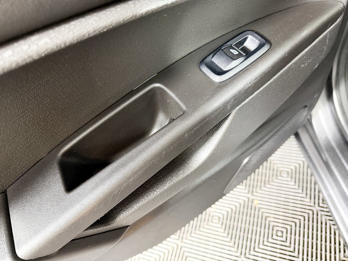 Used 2018 Ford Fiesta SE FWD image 35