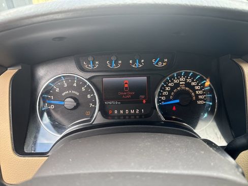 Used 2014 Ford F150 XLT w/ Equipment Group 302A Luxury RWD image 33