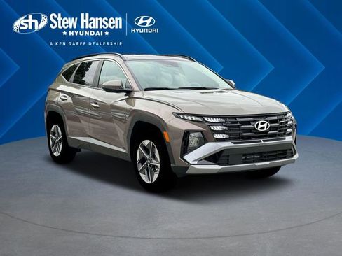 Used 2025 Hyundai Tucson SEL AWD/4WD image 12